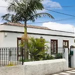 Habitación en casa particular Donde Conchita, Buhardilla Con Bano Compartido, Cerca Del Aeropuerto Norte