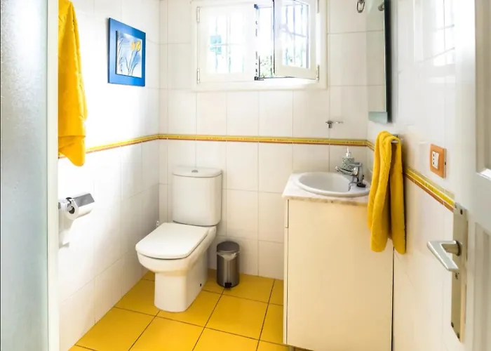 Donde Conchita, Buhardilla Con Bano Compartido, Cerca Del Aeropuerto Norte Séjour chez l'habitant *