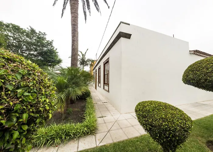 Séjour chez l'habitant Donde Conchita, Buhardilla Con Bano Compartido, Cerca Del Aeropuerto Norte La Laguna (Tenerife)