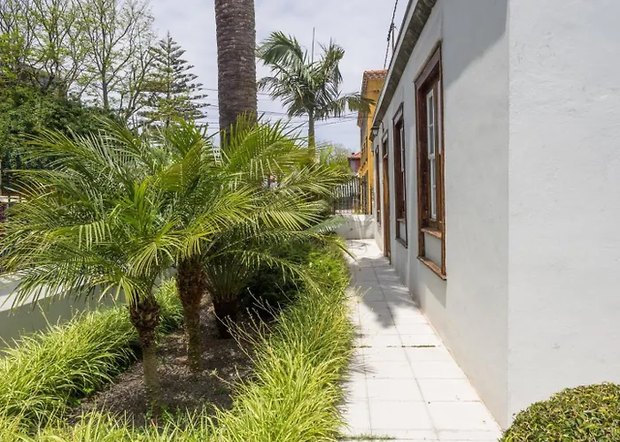 Séjour chez l'habitant Donde Conchita, Buhardilla Con Bano Compartido, Cerca Del Aeropuerto Norte