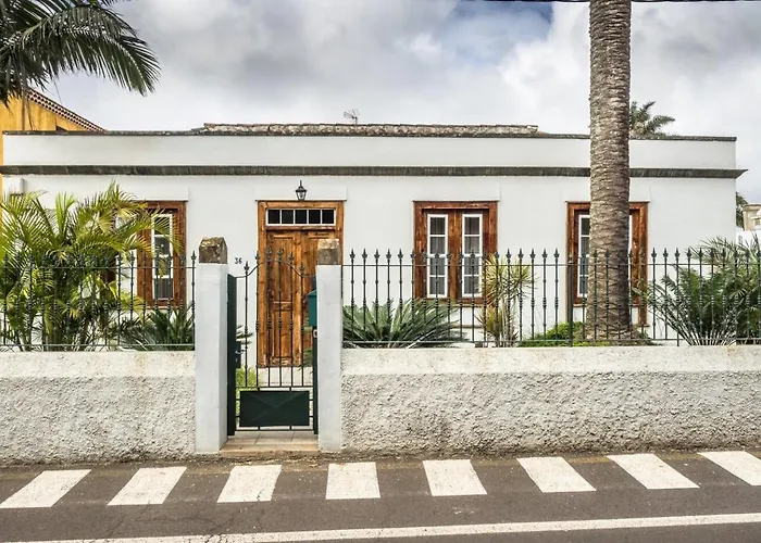 Donde Conchita, Buhardilla Con Bano Compartido, Cerca Del Aeropuerto Norte * La Laguna (Tenerife)